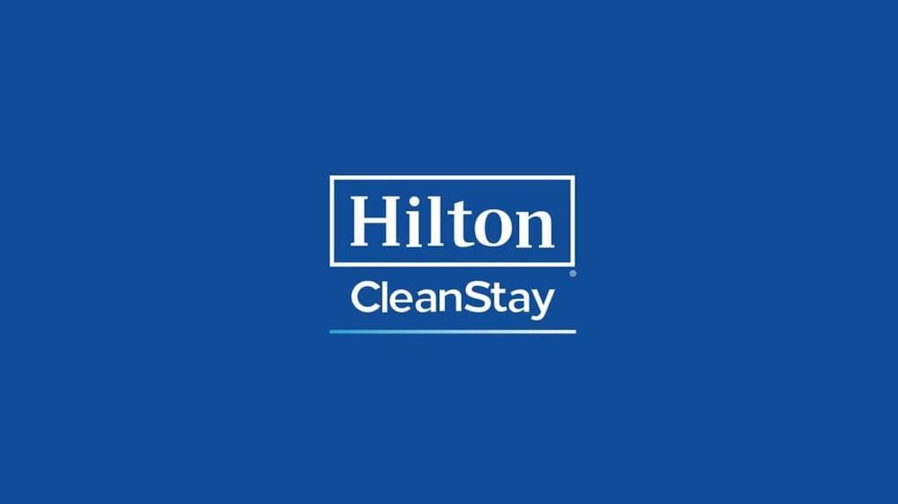 Отель Doubletree By Hilton Doha - Al Sadd Экстерьер фото Hilton CleanStay logo