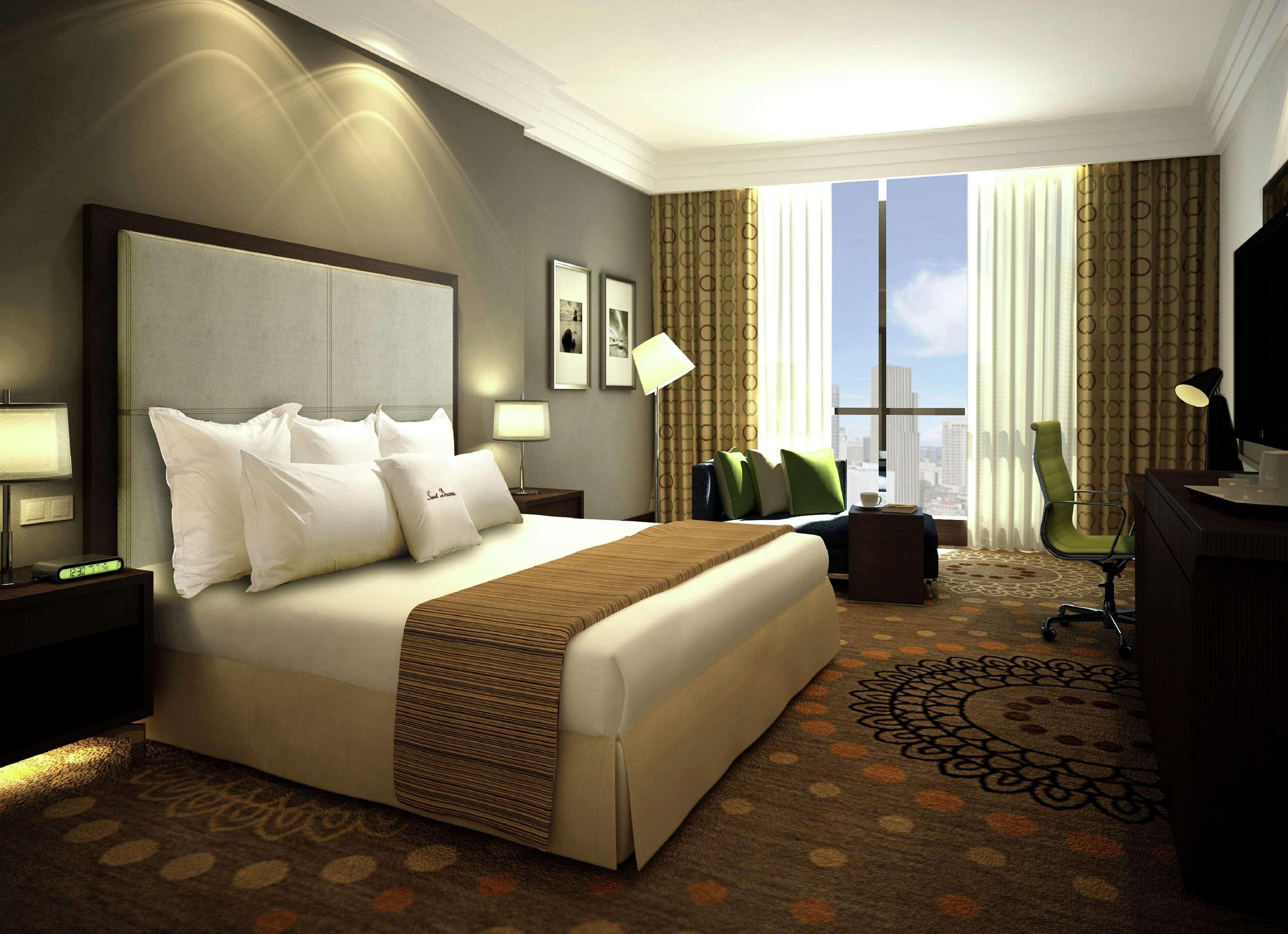 Отель Doubletree By Hilton Doha - Al Sadd Экстерьер фото A typical hotel room
