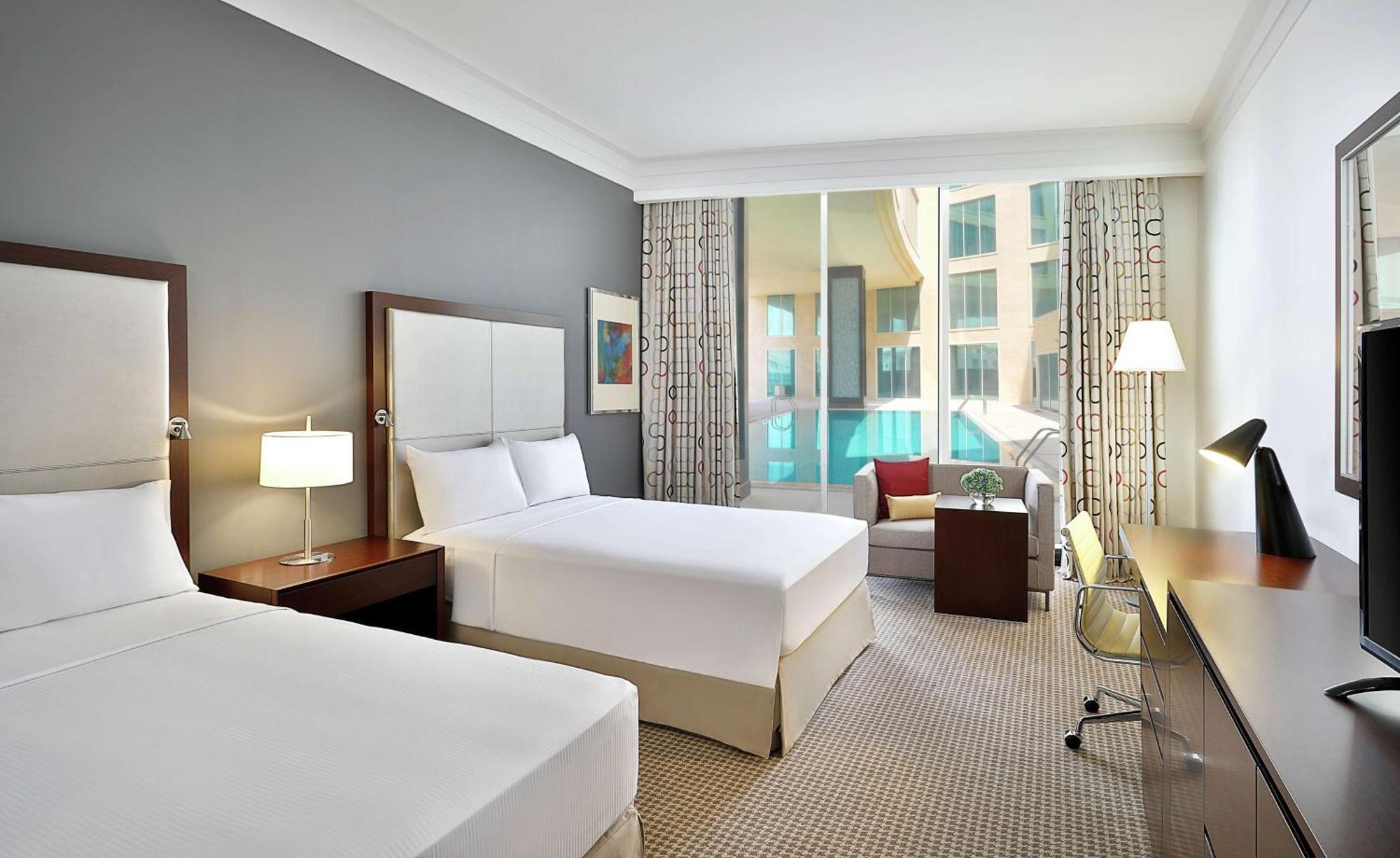 Отель Doubletree By Hilton Doha - Al Sadd Экстерьер фото